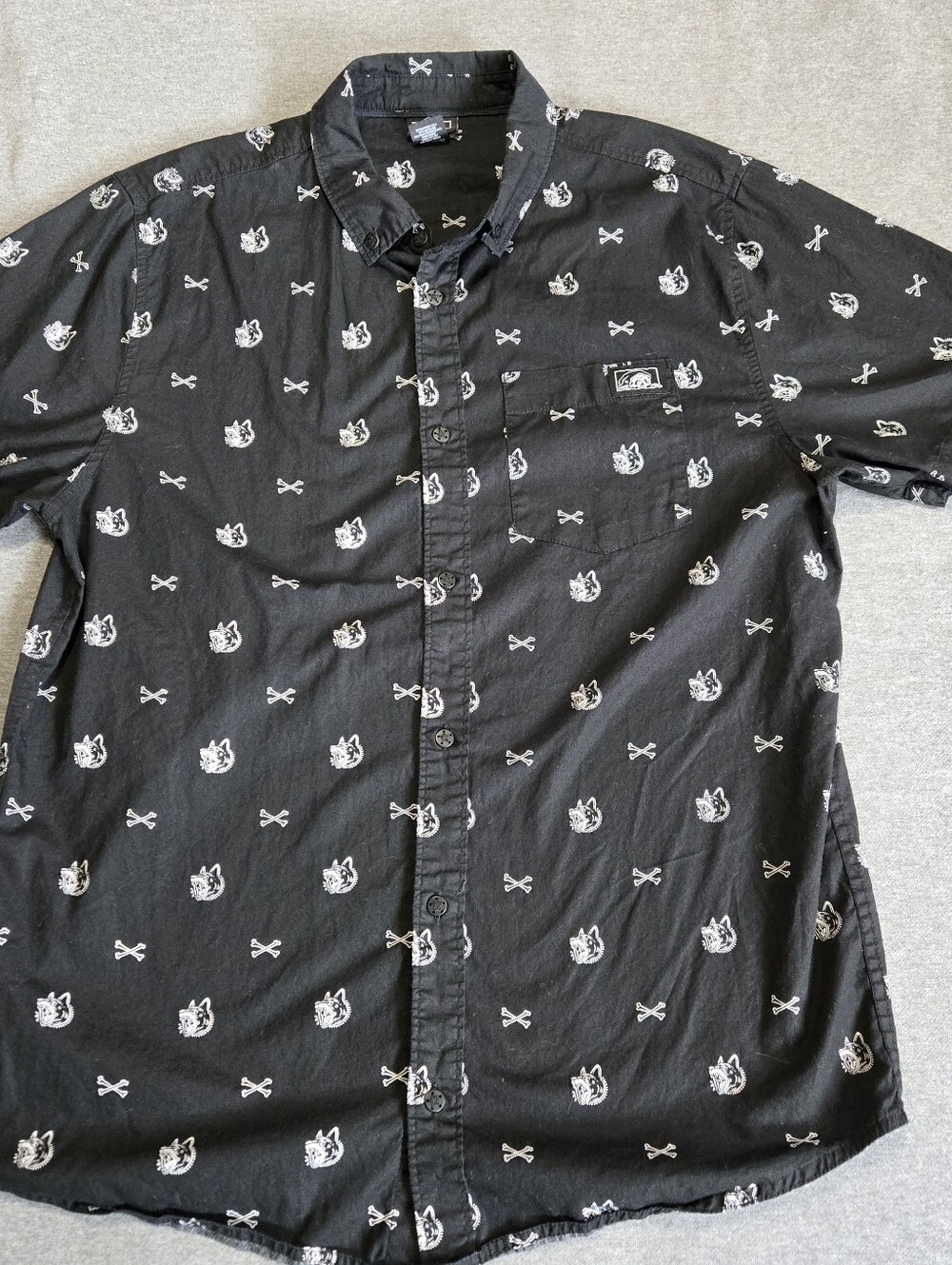 Lurking Class Shirt Mens Large Button Down Short Sleeve Hell Hound Bones Sketchy